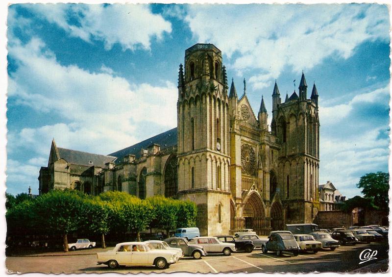 postcard.ami6.poitiers.cathedrale-st-pierre.02.jpg
